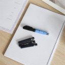 Táblamarker 2,2-5,2mm, vágott hegyű, cserélhető betétes, Bluering fekete