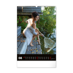 Falinaptár képes  330×460mm Girls and Carps 18+ Realsystem 2027.