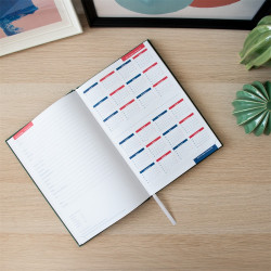 Határidőnapló agenda Standard A/5, napi, fehér lapokkal (zöld) 2027. Bluering®