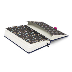 Keménytáblás notesz krémszínű lapokkal, vonalas, leszorító gumiszalaggal Kuromi 130x210mm, Presco